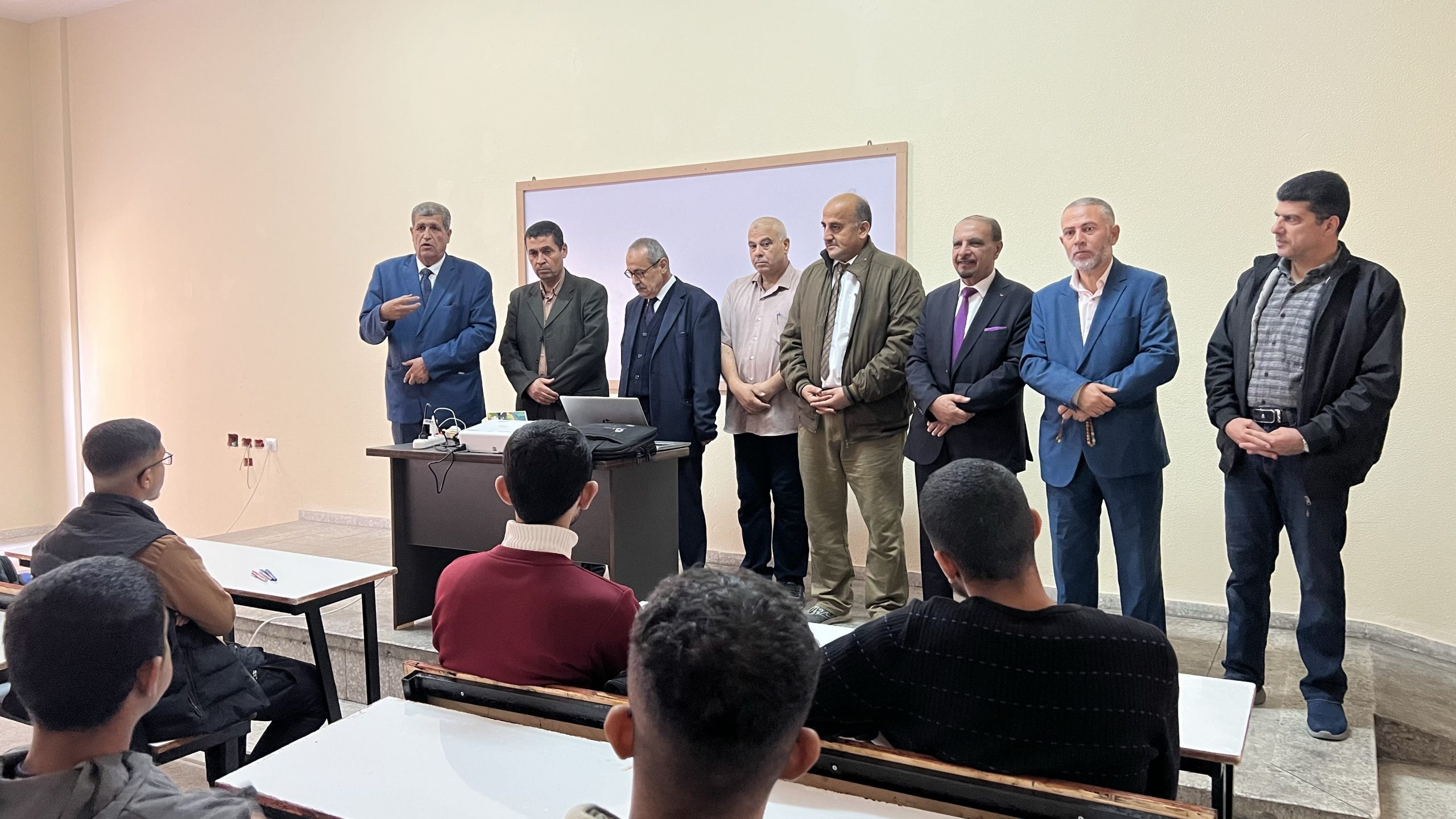 بدء الفصل الأول من العام الدراسي 2026/2025م في كلية الطب بالإسلامية